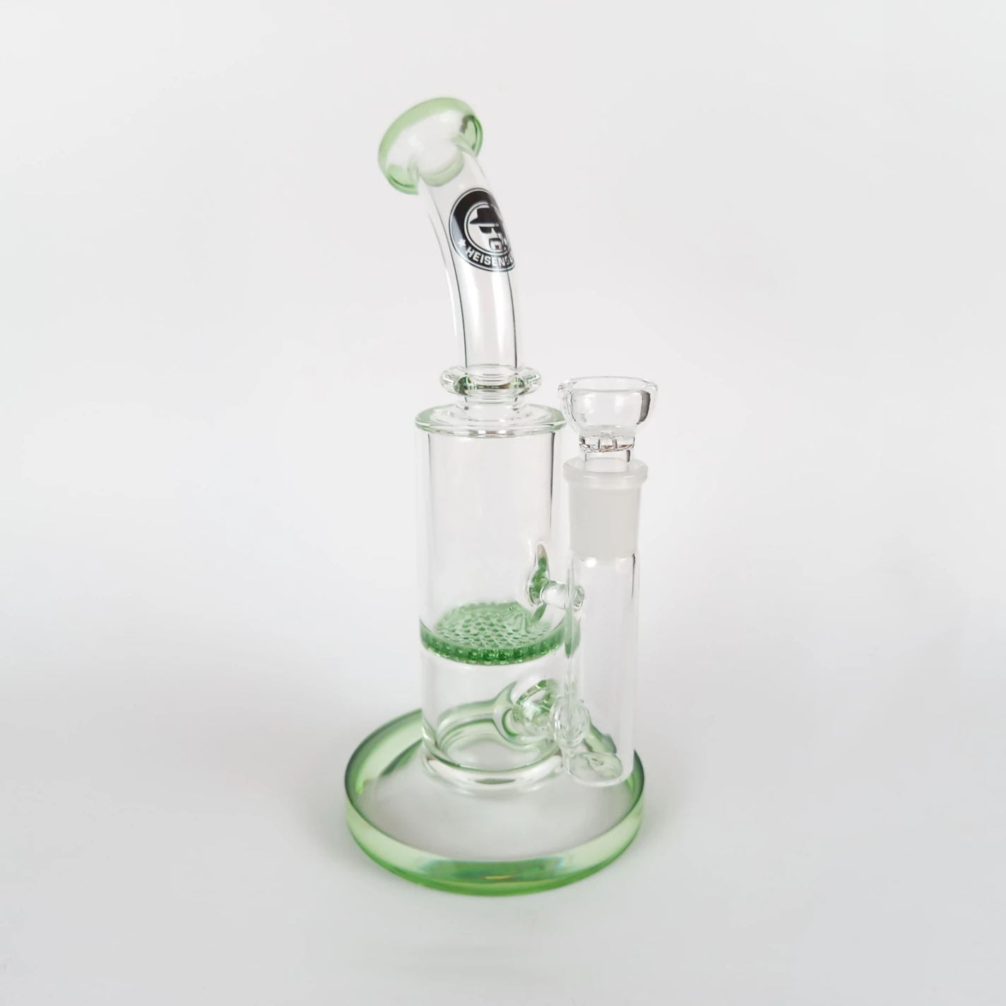Heisenberg Bong Honey Dude Green – glass bong with a honeycomb percolator, featuring a vivid green design for smooth and cool smoke.